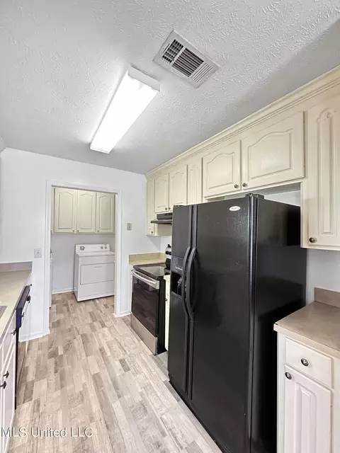 Other - 131 Appleridge Dr, Brandon, MS 39047 photo 2 of 4