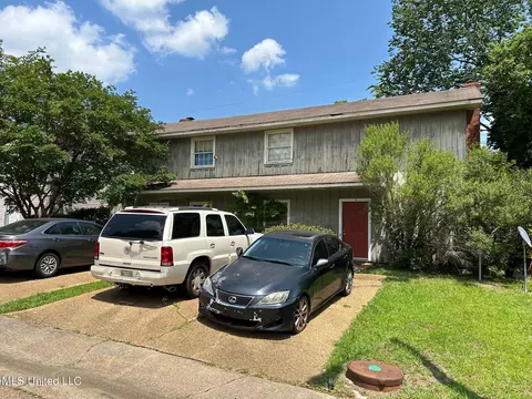 31 Northtown Rd #A-B, Jackson, MS 39211