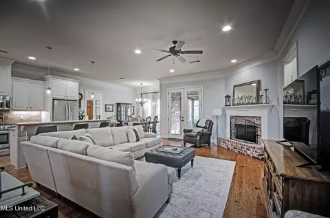 139 Martinique Dr, Madison, MS 39110 photo 11