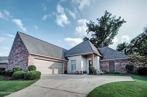 139 Martinique Dr, Madison, MS 39110