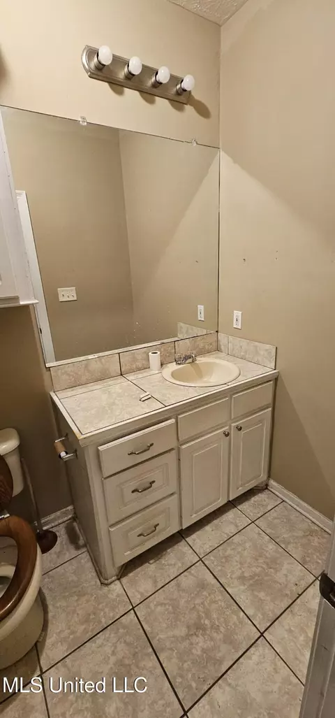 367 Miller St, Canton, MS 39046 photo 7