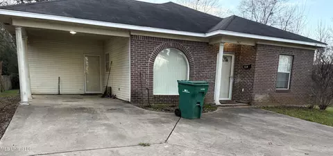 367 Miller St, Canton, MS 39046 photo 2