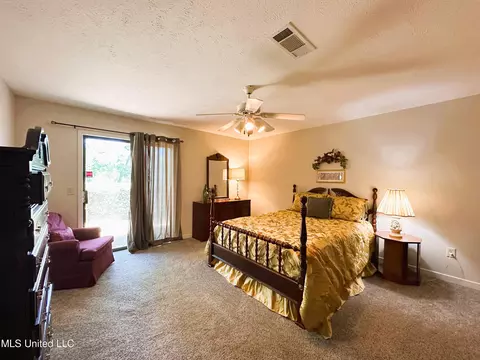 Bedroom - 242 Lancaster Ct, Brandon, MS 39047 photo 4 of 5