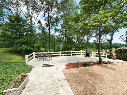 Exterior - 242 Lancaster Ct, Brandon, MS 39047 photo 2 of 5