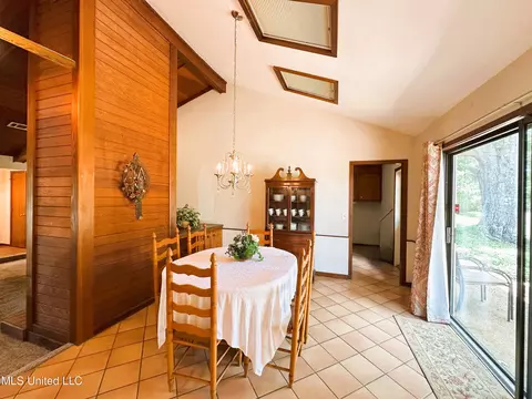 Dining - 242 Lancaster Ct, Brandon, MS 39047 photo 2 of 2