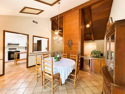 Dining - 242 Lancaster Ct, Brandon, MS 39047 photo 1 of 2