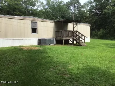 166 Tazan Ave, Florence, MS 39073 photo 3