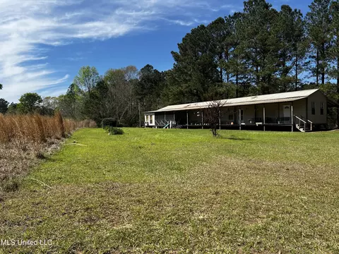 469 Emmitt Brown Rd, Mendenhall, MS 39114