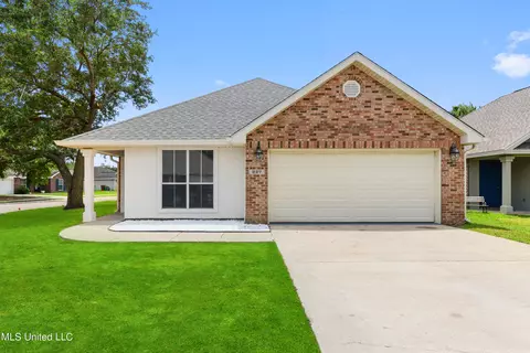 227 Lantana Blvd, Long Beach, MS 39560