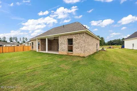 Exterior - 110 Springs Xing, Madison, MS 39110 photo 3 of 9