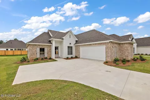 Exterior - 110 Springs Xing, Madison, MS 39110 photo 6 of 9