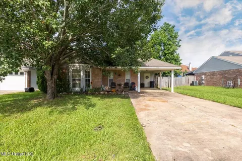 215 Sunchase Dr, Brandon, MS 39042