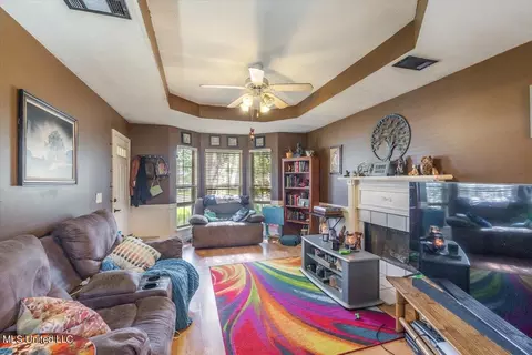 215 Sunchase Dr, Brandon, MS 39042 photo 5