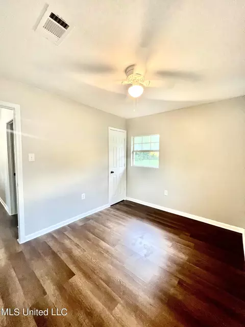 Bedroom - 3507 Lawrence St, Moss Point, MS 39563 photo 3 of 3