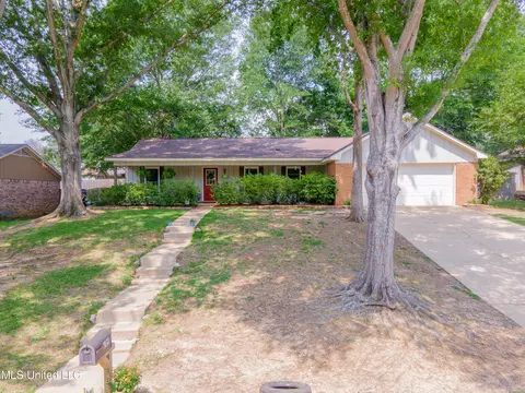 109 Spanish Moss Dr, Clinton, MS 39056