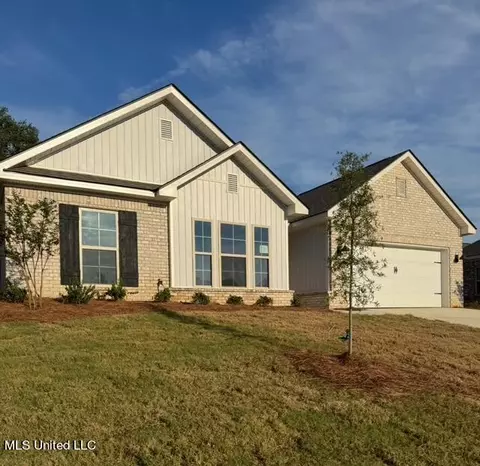 221 Serenity Lake Dr, Pearl, MS 39208