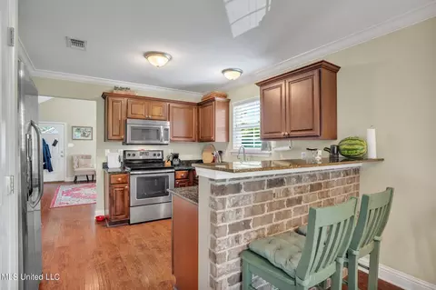 Kitchen - 215 Lantana Blvd, Long Beach, MS 39560 photo 2 of 3