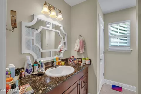 Bath - 215 Lantana Blvd, Long Beach, MS 39560 photo 1 of 3