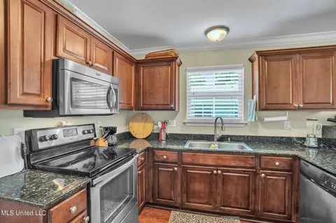 Kitchen - 215 Lantana Blvd, Long Beach, MS 39560 photo 3 of 3