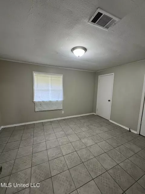4614 Watkins Dr, Jackson, MS 39206 photo 14