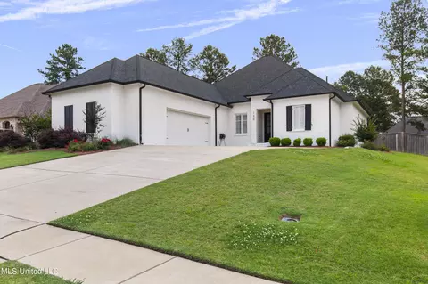 Exterior - 130 Camden Pt, Madison, MS 39110 photo 2 of 14