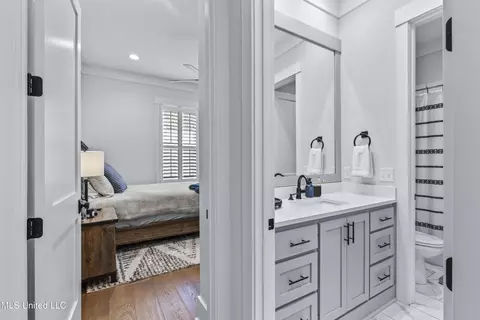 Entry Way - 130 Camden Pt, Madison, MS 39110 photo 6 of 6