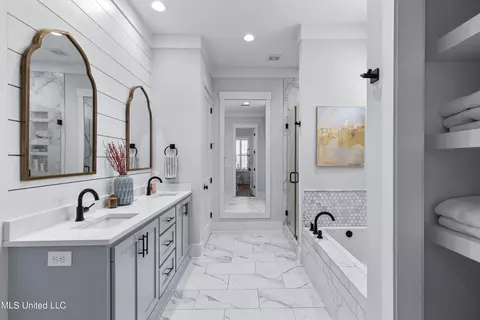 Bath - 130 Camden Pt, Madison, MS 39110 photo 1 of 8