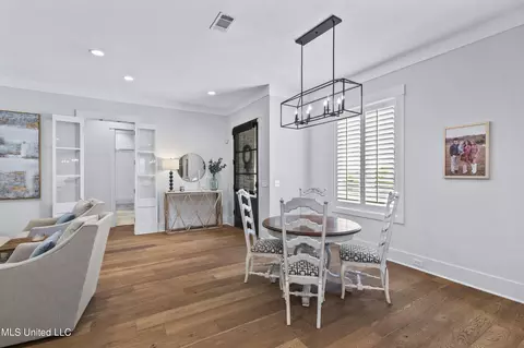 Dining - 130 Camden Pt, Madison, MS 39110 photo 2 of 3