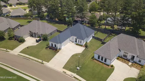 View/Area - 130 Camden Pt, Madison, MS 39110 photo 2 of 10