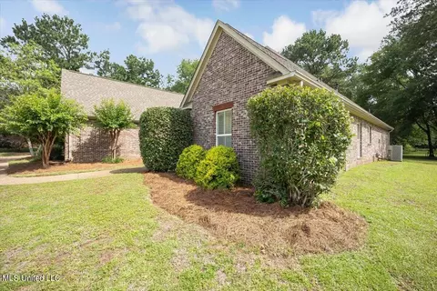 655 Highleadon Pl, Madison, MS 39110 photo 2