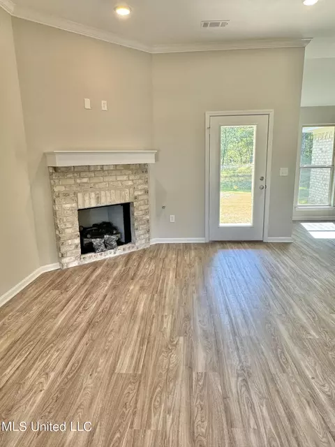 2057 Pebble Creek Dr, Brandon, MS 39042 photo 2