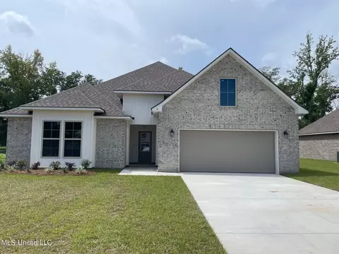 6 Alexandria Grace Dr, Long Beach, MS 39560