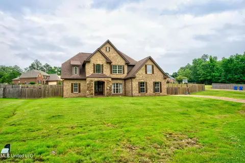 3488 Cypress Plantation Dr, Olive Branch, MS 38654