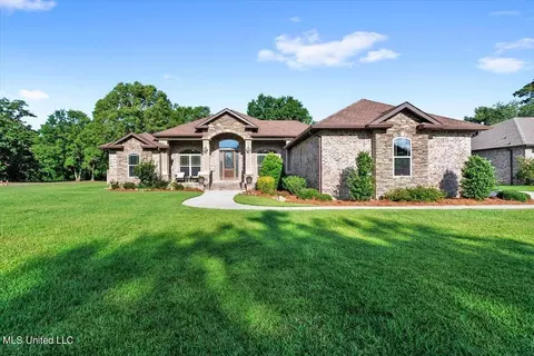 505 Oak Haven Dr, Long Beach, MS 39560