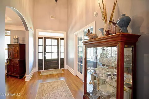 Entry Way - 1234 Greers Landing Dr, Hernando, MS 38632 photo 1 of 2