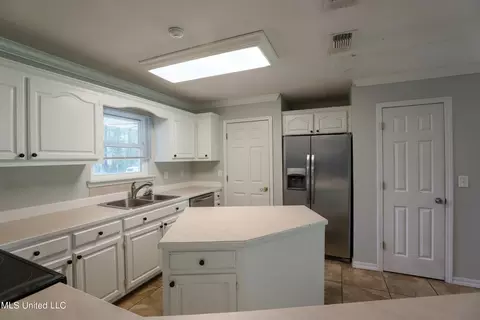 18427 Saucier Lizana Rd, Saucier, MS 39574 photo 17