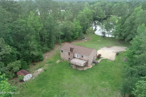 18427 Saucier Lizana Rd, Saucier, MS 39574 photo 9
