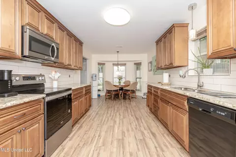 Kitchen - 8822 Oio Pl, Diamondhead, MS 39525 photo 1 of 6