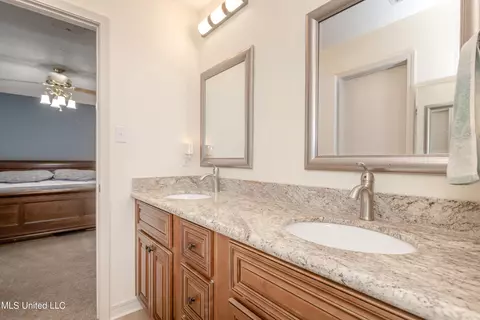 Bath - 8822 Oio Pl, Diamondhead, MS 39525 photo 4 of 4