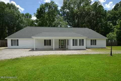 155 Pigeon Roost Rd, Byhalia, MS 38611