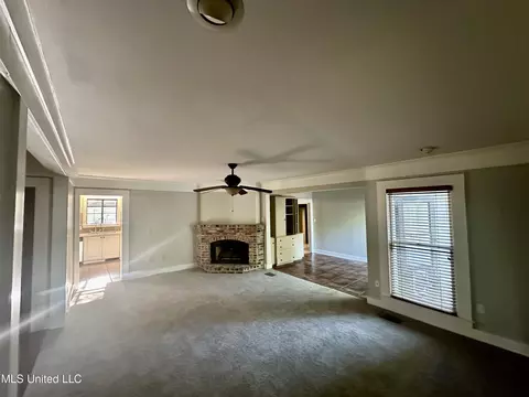 Living - 1820 Ridgeover Pl, Jackson, MS 39211 photo 2 of 2