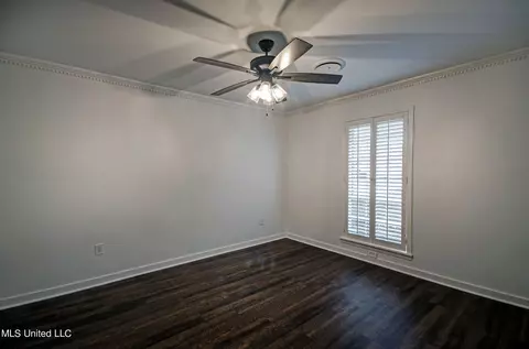 Bedroom - 1384 Riverwood Dr, Jackson, MS 39211 photo 3 of 5