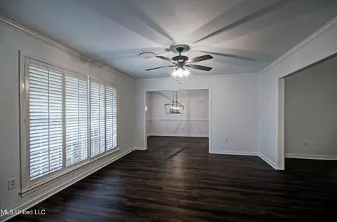 Living - 1384 Riverwood Dr, Jackson, MS 39211 photo 1 of 6