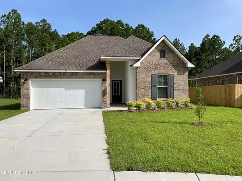 814 Leeward Dr, Biloxi, MS 39532