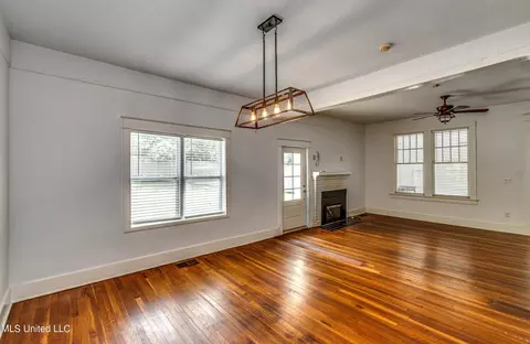 Living - 307 Front St, Edwards, MS 39066 photo 6 of 6