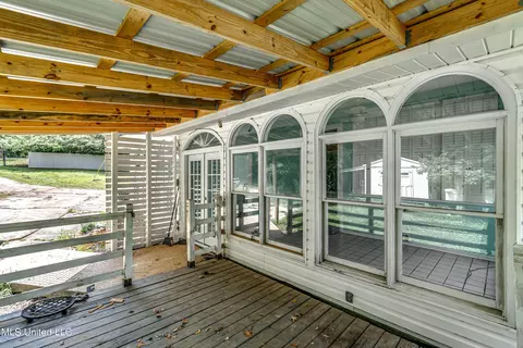 Exterior - 307 Front St, Edwards, MS 39066 photo 15 of 21