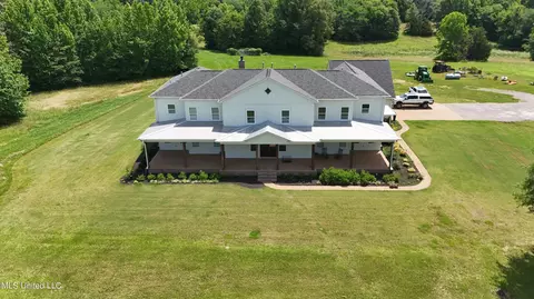 2196 S Baldwin Rd, Hernando, MS 38632 photo 2