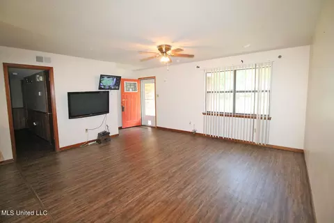 44 Jane Dr, Lucedale, MS 39452 photo 9