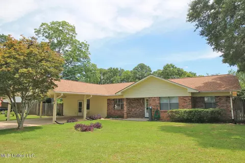 44 Jane Dr, Lucedale, MS 39452 photo 2