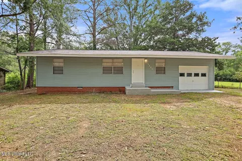 5082 Lurline Dr, Jackson, MS 39204 photo 1